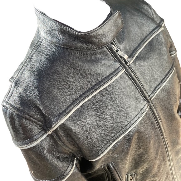 Motorcycle Black Leather Jacket - Picture 7 of 14